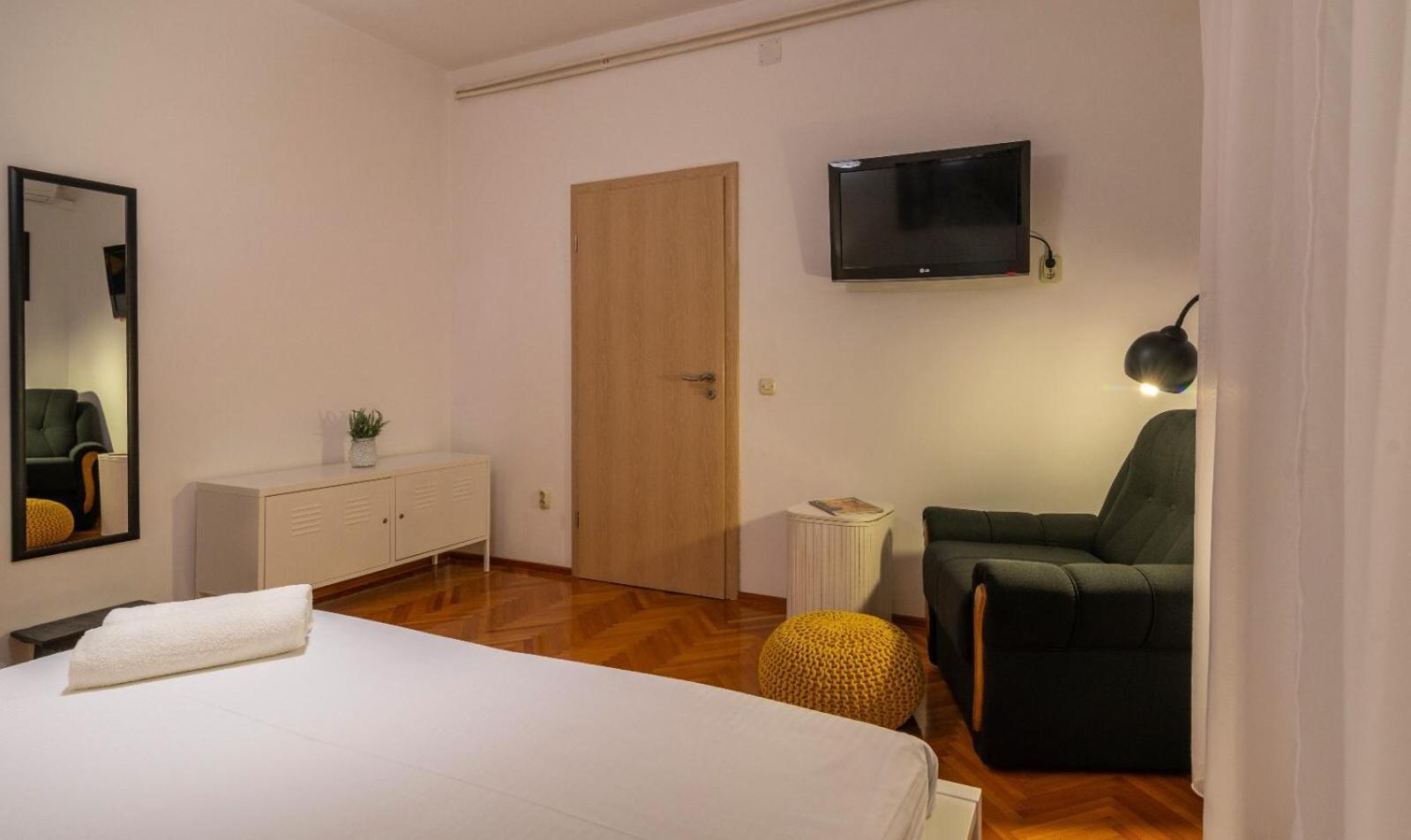 Apartman Karmen Трогир Екстериор снимка