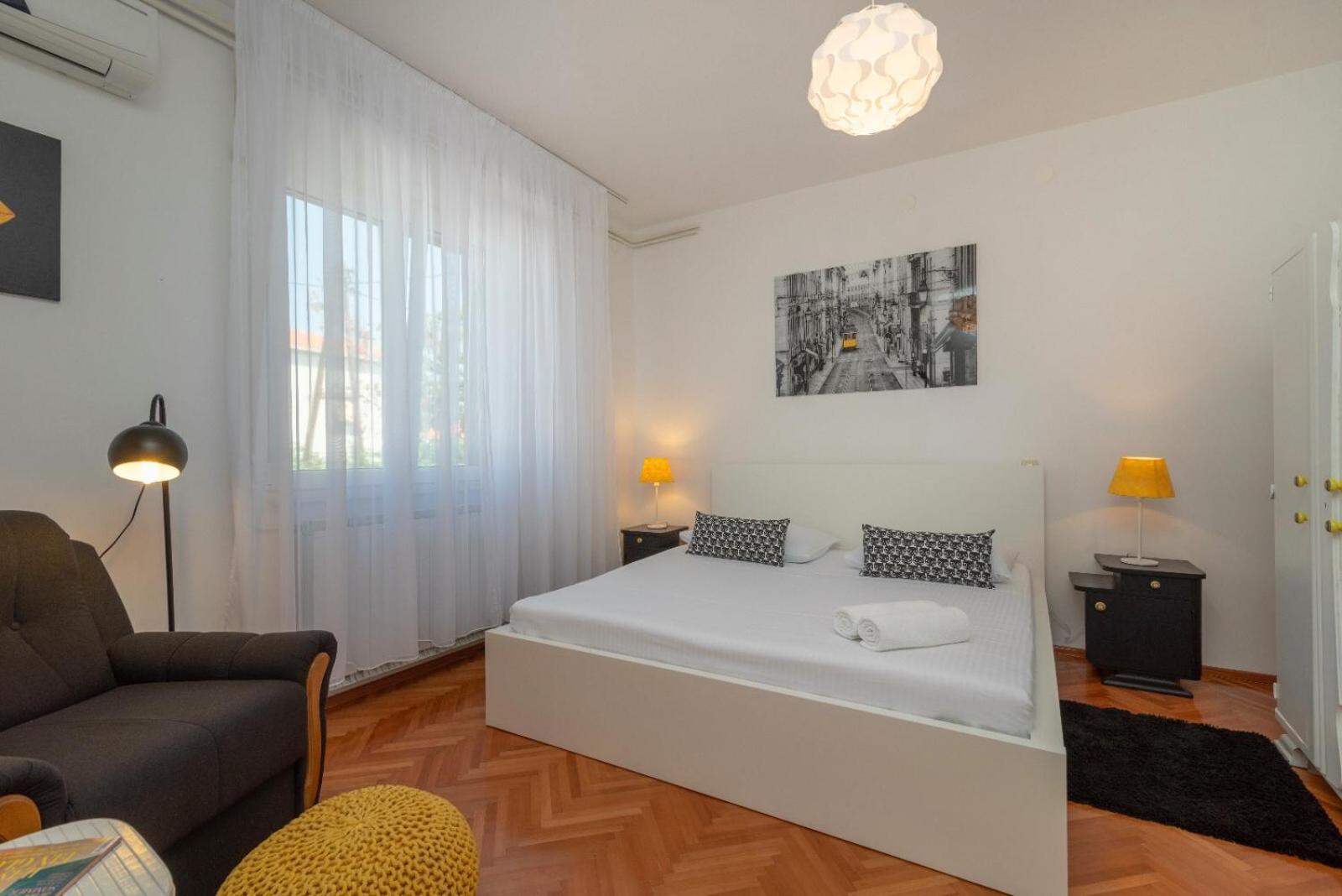 Apartman Karmen Трогир Екстериор снимка